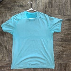 Lululemon Metal Vent Tech